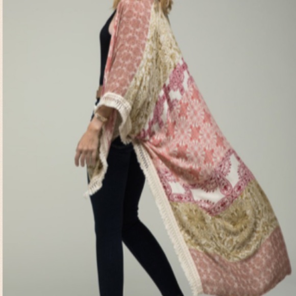 Kimono - Picture 2 of 8